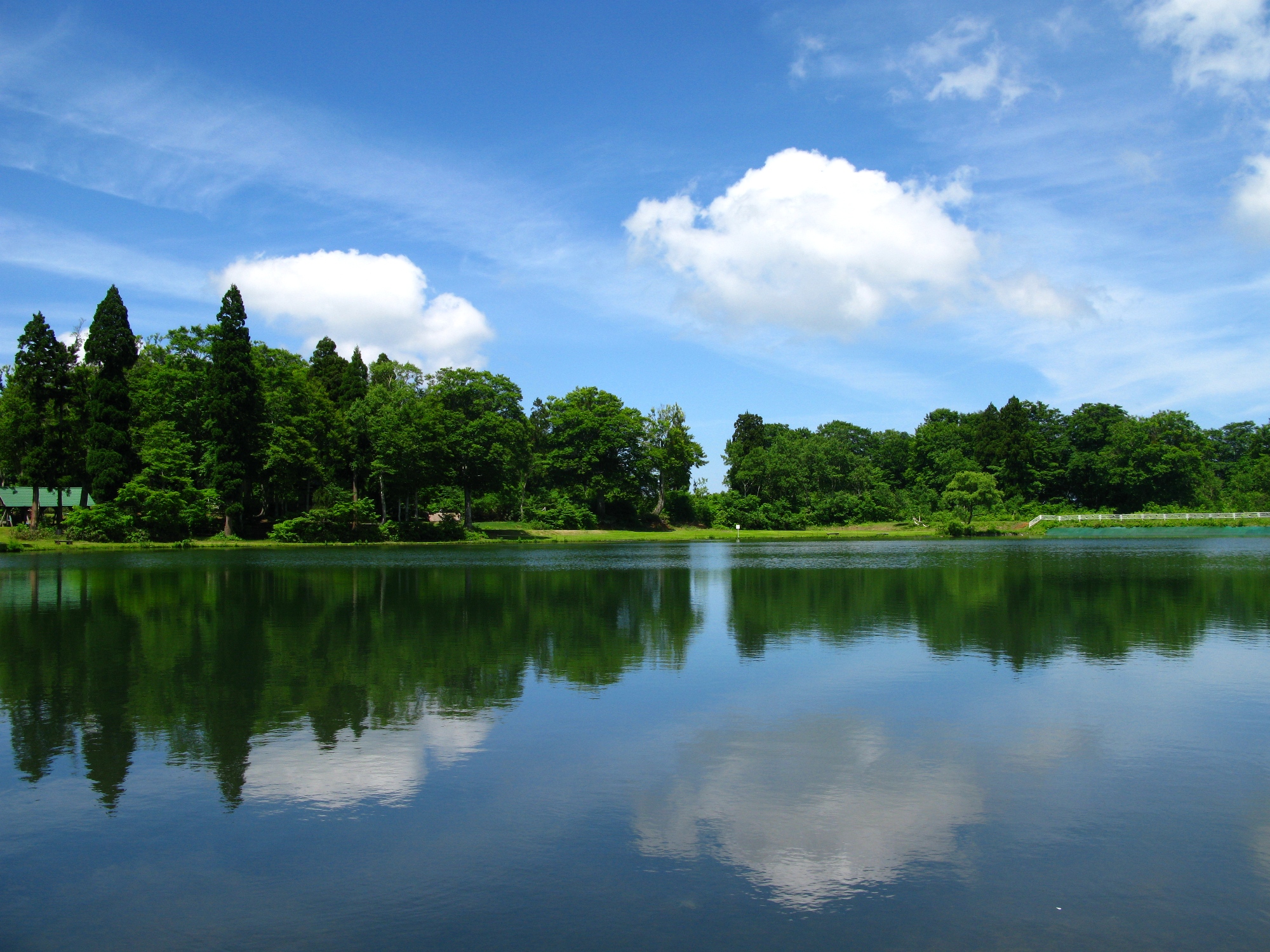 スタカ湖